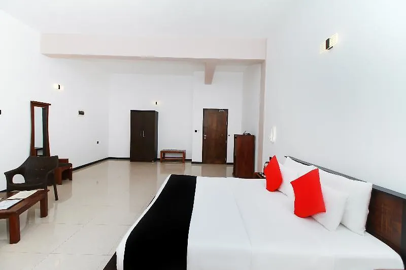 Grace Beach Resort By Travel Corners Negombo 4*,
