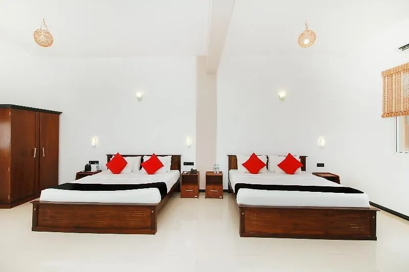 Grace Beach Resort By Travel Corners Negombo Hotel