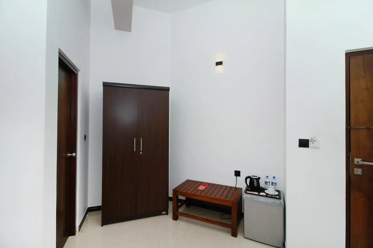Hotel Grace Beach Resort By Travel Corners Negombo