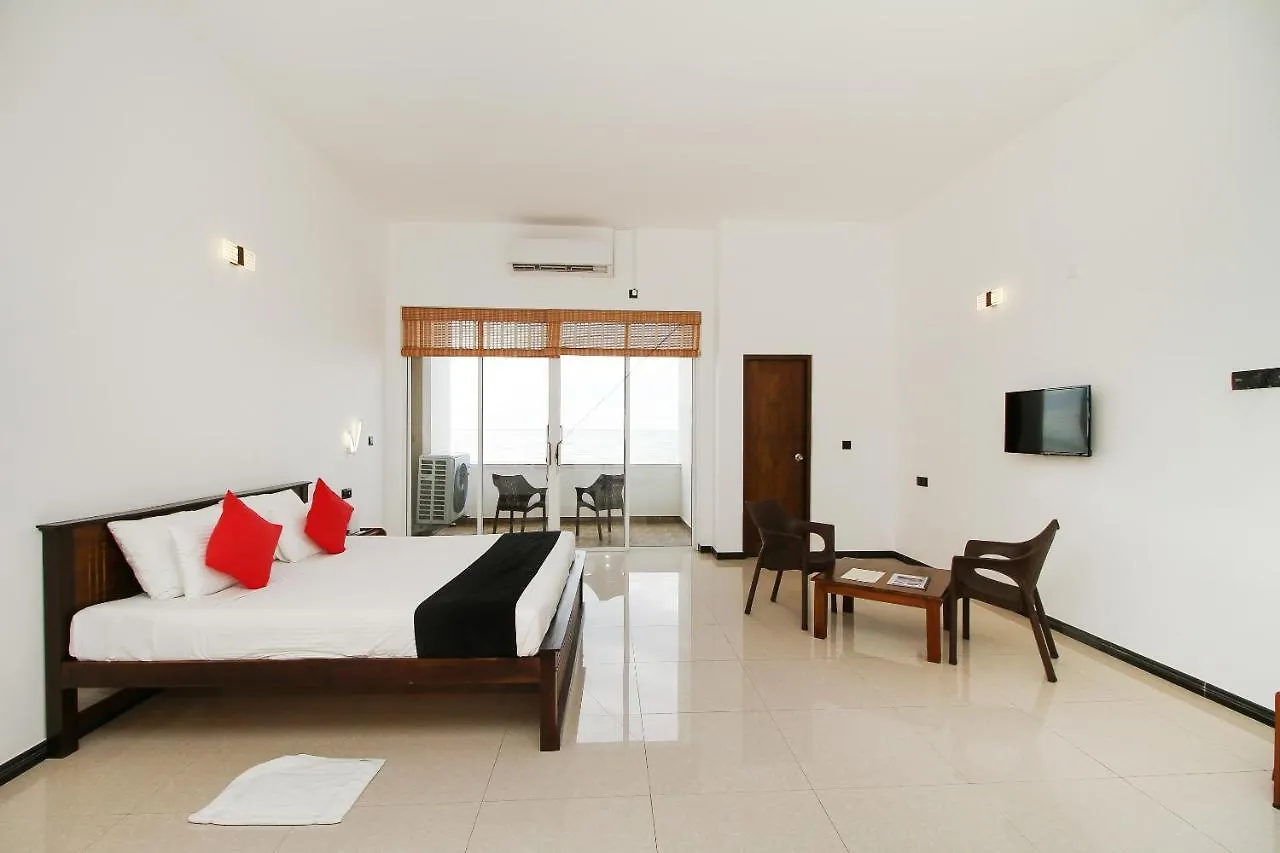 Hotel Grace Beach Resort By Travel Corners Negombo