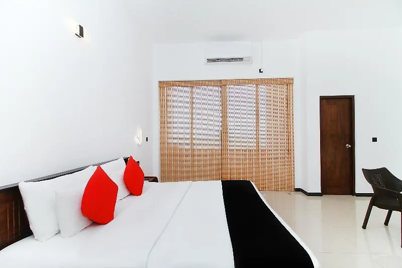 Grace Beach Resort By Travel Corners ネゴンボ スリランカ